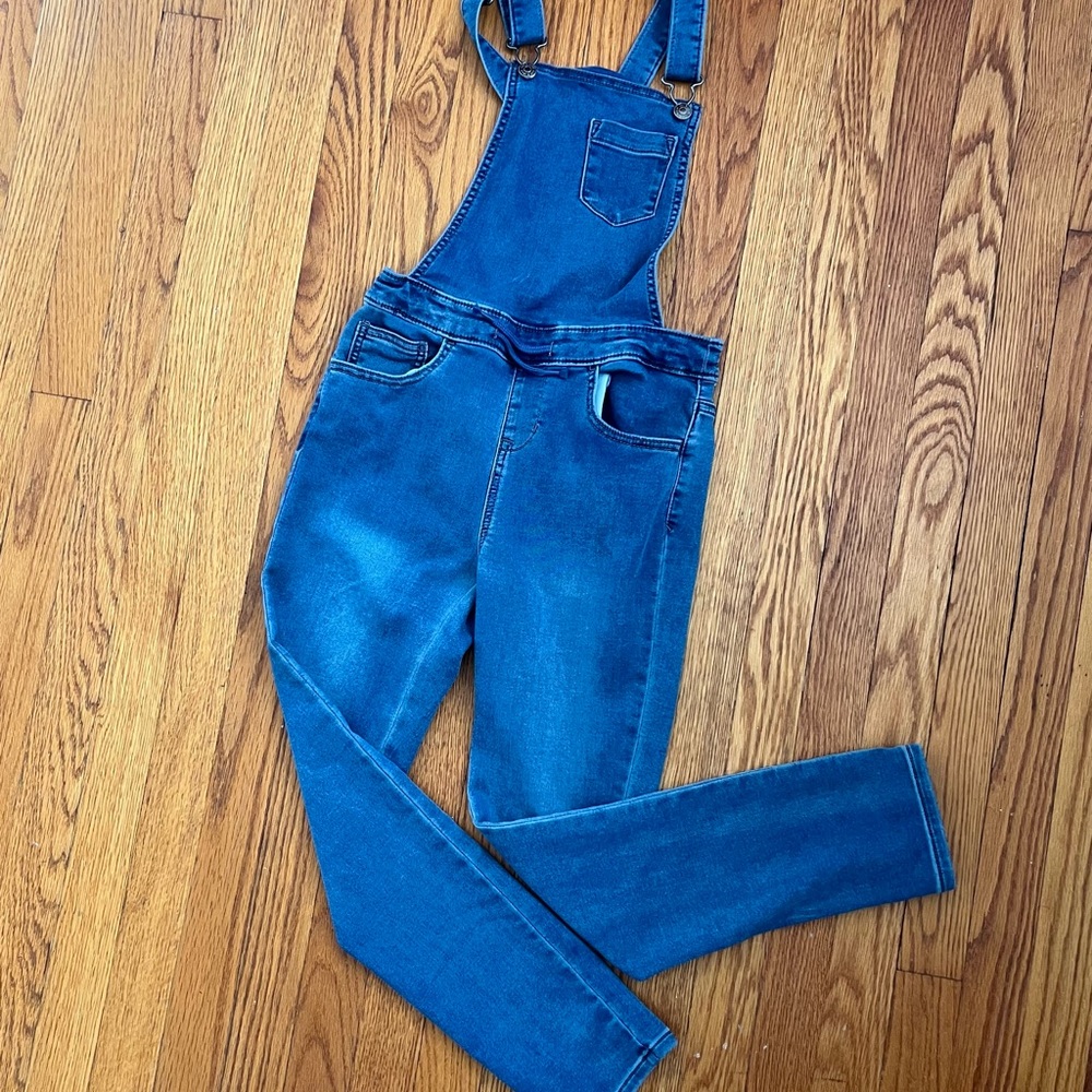 Girls overalls. Never worn!